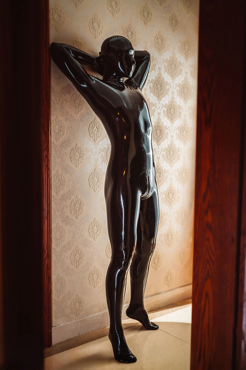 Black. Male 'Stealth' Two-pieces Fully-Enclosed Latex Catsuit