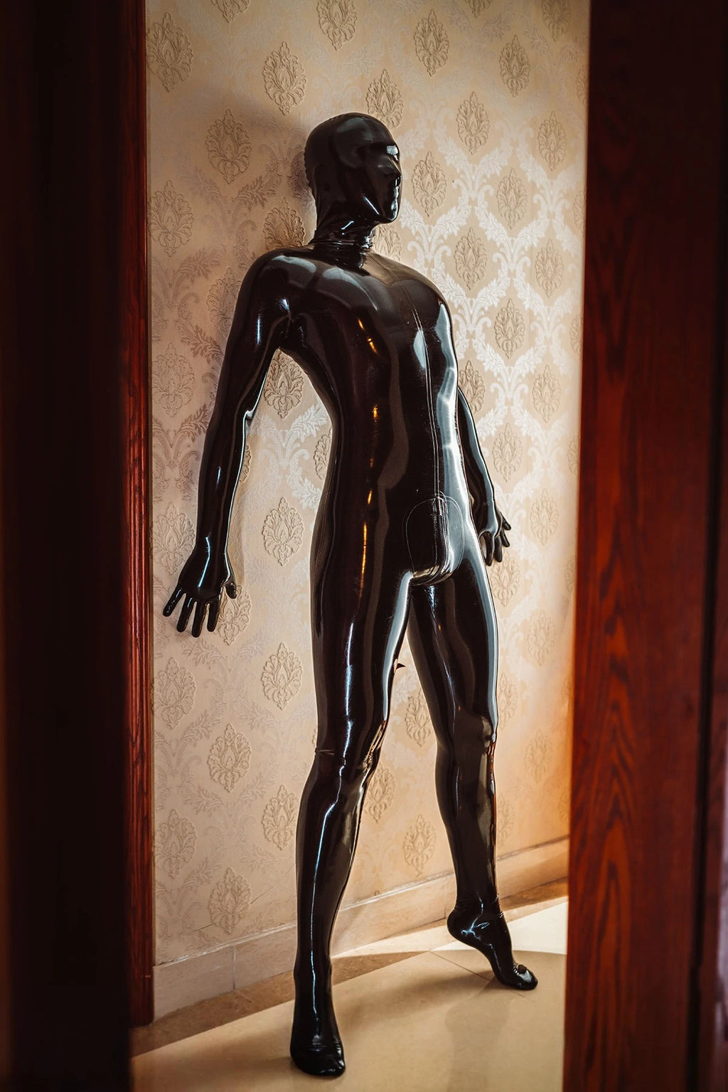 Black. Male 'Stealth' Two-pieces Fully-Enclosed Latex Catsuit
