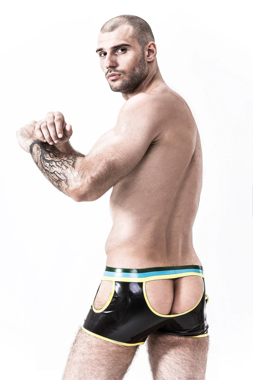 Black, trim1 color is Yellow, trim2 color is Metallic Green, trim3 color is Light Blue KPMSU089