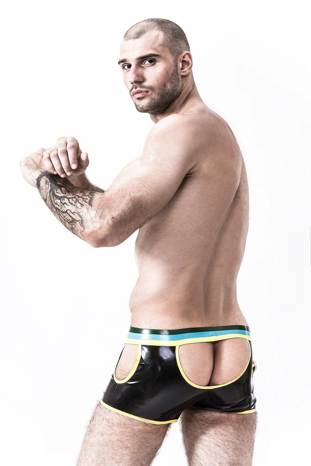 Black, trim1 color is Yellow, trim2 color is Metallic Green, trim3 color is Light Blue KPMSU089