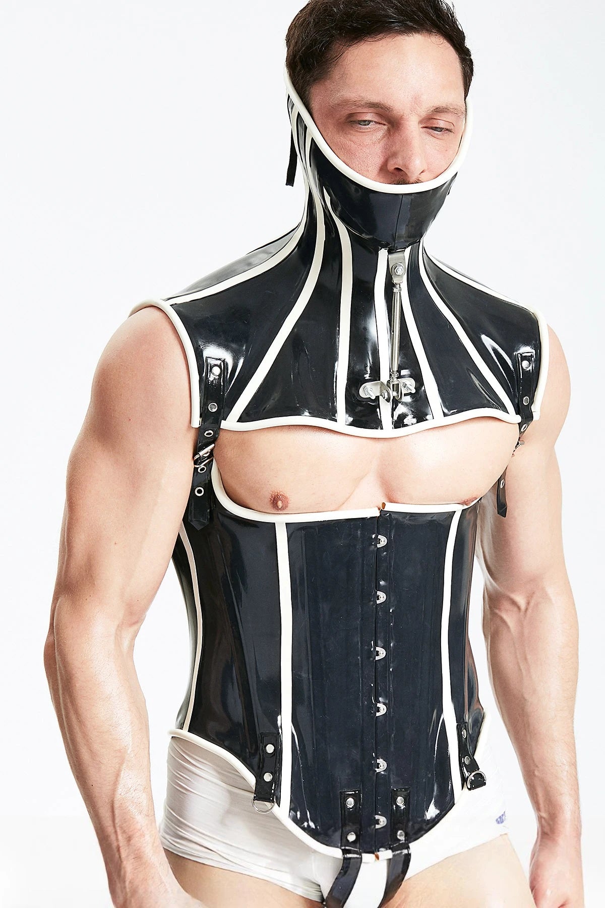 Black, trim is White KPUBG013