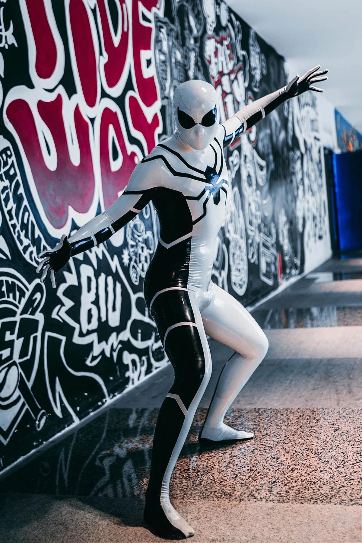 Cream White Male 'White Steppe' Spidey Latex Catsuit