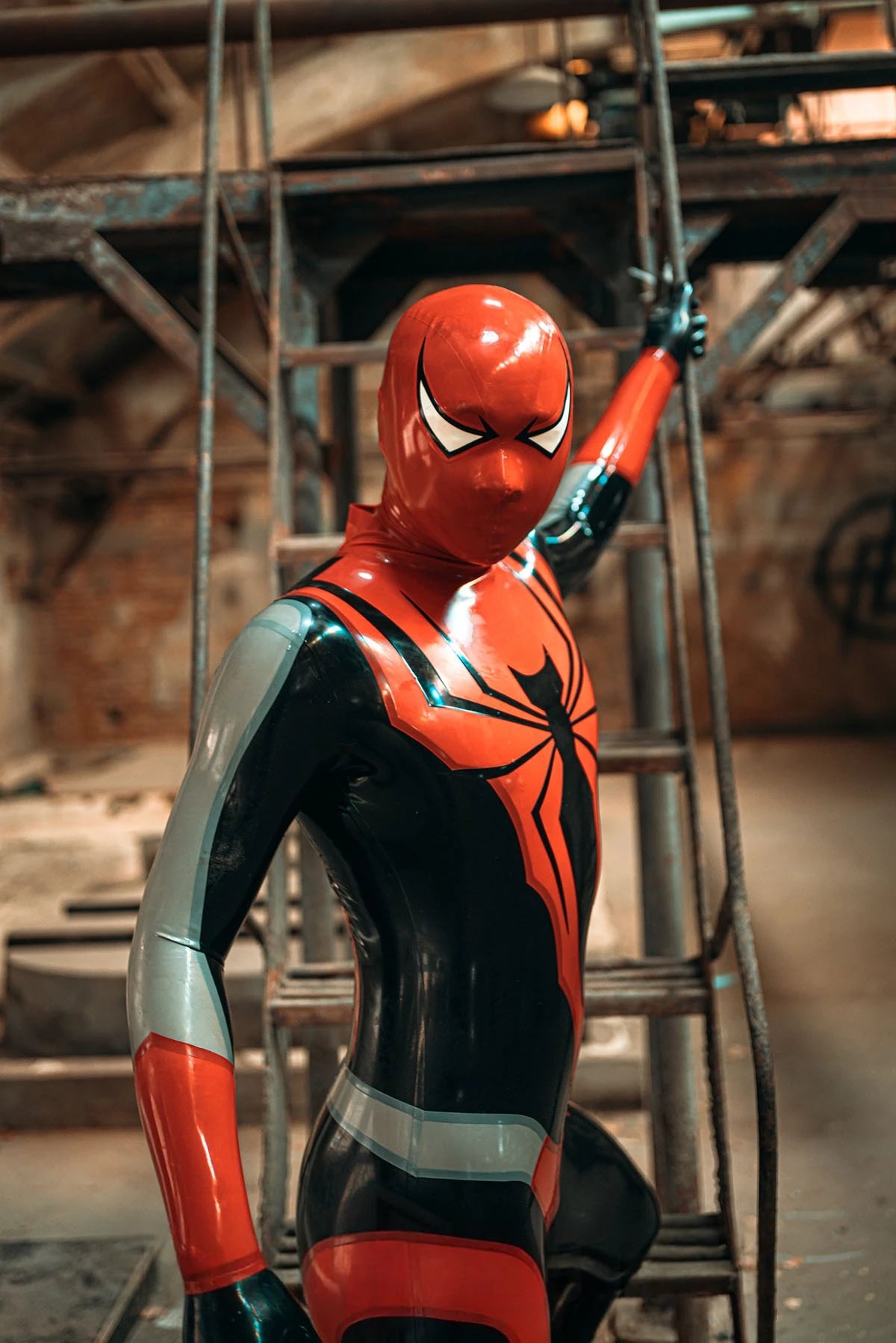 Black Male Zipperless Neck Entry 'Spidey' Latex Catsuit