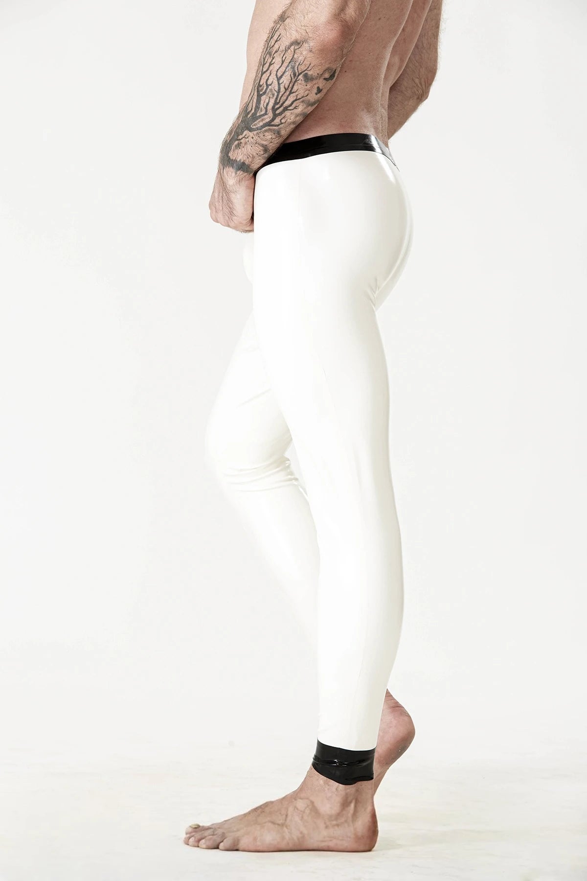 Pure White, trim color is Black KPMTL075