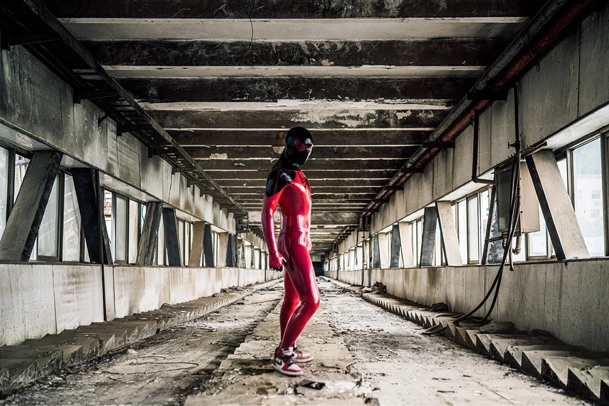 Red Male 'Nicodamidae' Spidey Latex Catsuit