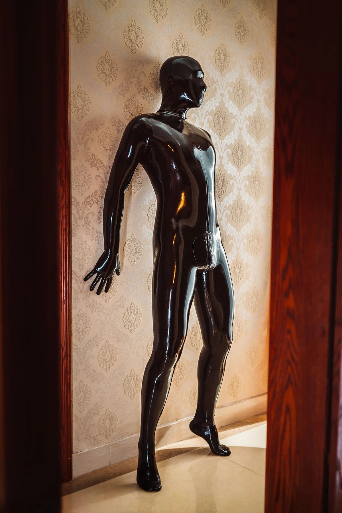 Male 'Stealth' Two-pieces Fully-Enclosed Latex Catsuit